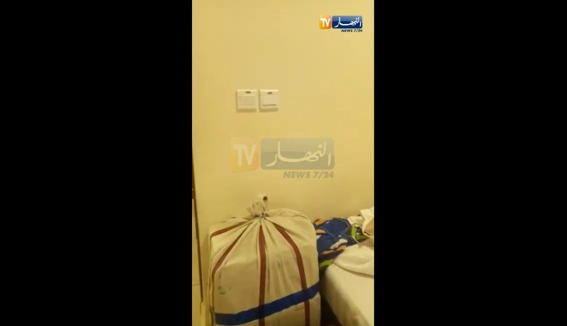 حاج جزائري يرصد المعاناة وسوء الخدمة التي يلقونها بأحد الفنادق بشارع ابراهيم الخليل!!