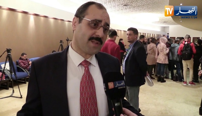 سياسة: مشاورات بن صالح تنعقد بكراسي فارغة