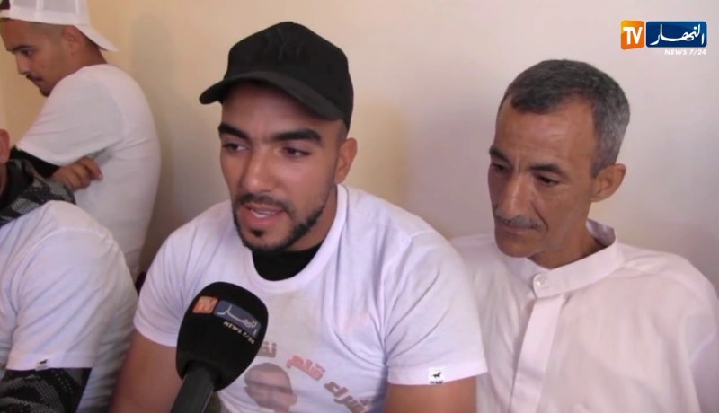 سوق أهراس/ “بشراء قلم نقضي على ألم”..حملة خيرية يقودها طلبة جامعيون