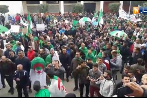 الشلف: مسيرات سلمية دعما للحراك الشعبي بشعار “جيش شعب خاوة خاوة”