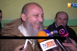 غرائب الكرة الجزائرية.. لحلو ببرنامج إنتخابي لا يموت وحناشي بوجهين !!