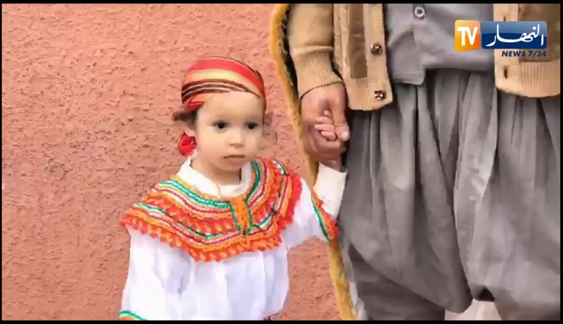 أطفال ونساء يشاركون في المسيرات السلمية بمعسكر