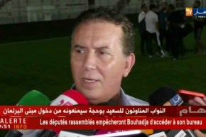 سرار: “كاين فرق كبير بين البلاطو والميدان”