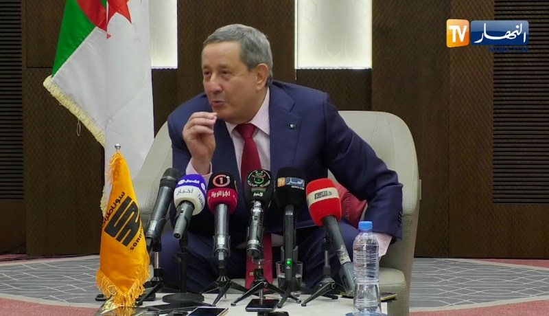 ولد قدور: ” إتحاد عنابة نمولوهم.. اذا لعبوني معاهم وسط دفاع نمدلهم دراهم”