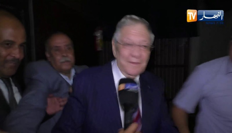 ولد عباس.. “مازال مشريتش كبش العيد