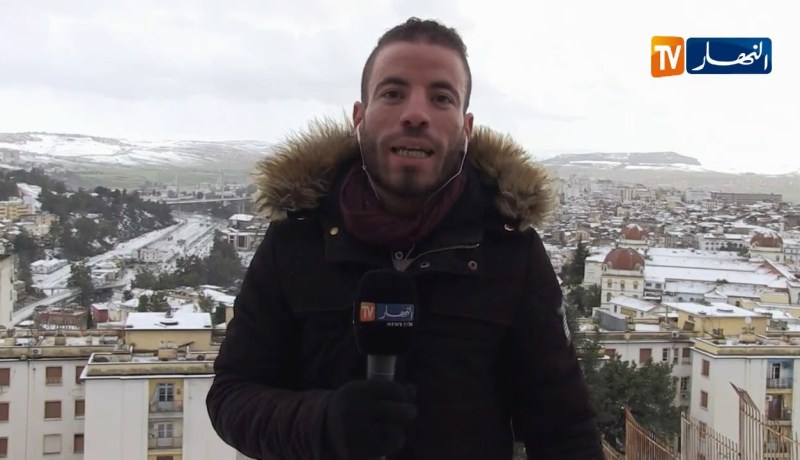 مراسل النهار إلى قسنطينة: “تساقط كثيف للثلوجيغلق العديد من الطرقات ويؤجل معظم الرحلات الجوية”