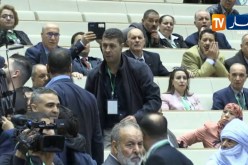 قصر المؤتمرات/ مناوشات بين أعضاء اللجنة المركزية للأفلان