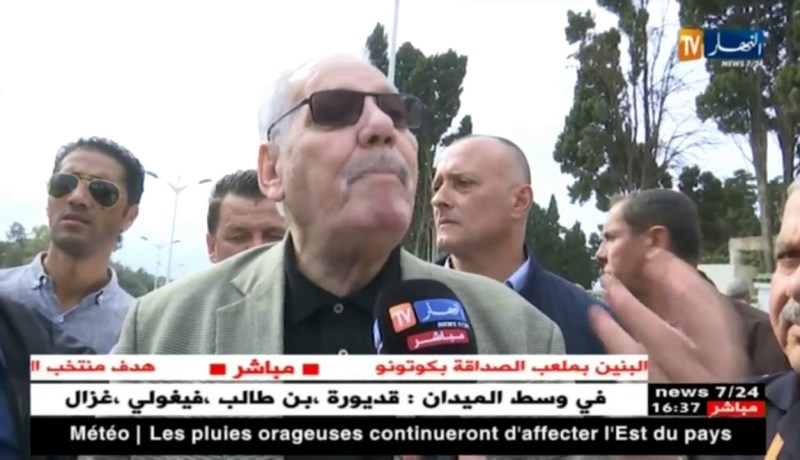 تشييع جثمان الفريق “أحمد بوسطيلة” لمثواه الأخير بمقبرة بن عكنون