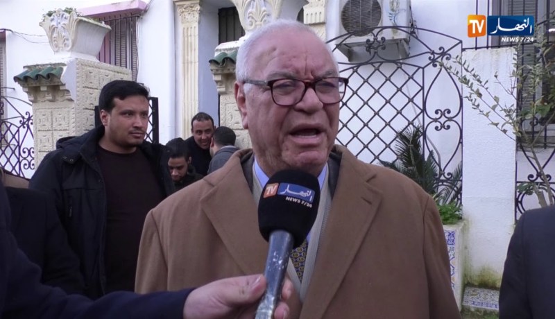 عبد القادر حجار: الأفلان يعيش مرحلة صعبة تتطلب تجاوز الخلافات والوقوف مع بوشارب