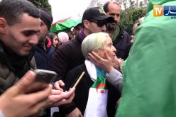مسيرات: أخت الشهيد العربي بن مهيدي حاضرة في جمعة الرحيل