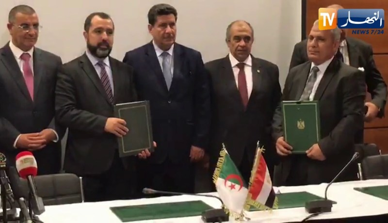 إمضاء إتفاقية شراكة بين الجزائر ومصر في مجال الزراعة وتربية المائيات