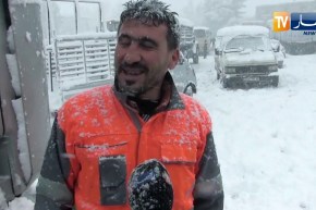 سطيف: طرق مقطوعة بسبب تراكم الثلوج