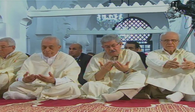 أويحيى وبن صالح وبوحجة يؤدون صلاة العيد بالمسجد الكبير بالعاصمة