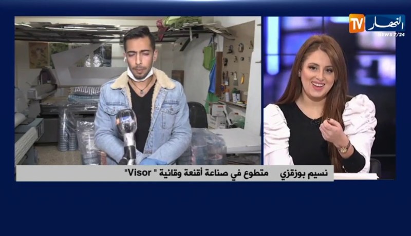 التطوع سلاح الكورونا.. شباب يختص في صناعة أقنعة وقائية للأطباء