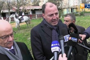 وزير الشباب والرياضة يقوم بزيارة تفقدية للمنشآت الرياضية والشبانية بتيارت