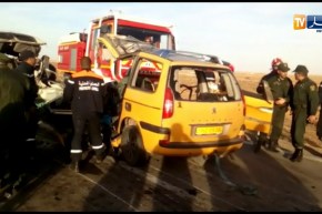 حادث مروع بين حافلة لنقل المسافرين وسيارة أجرة بسعيدة