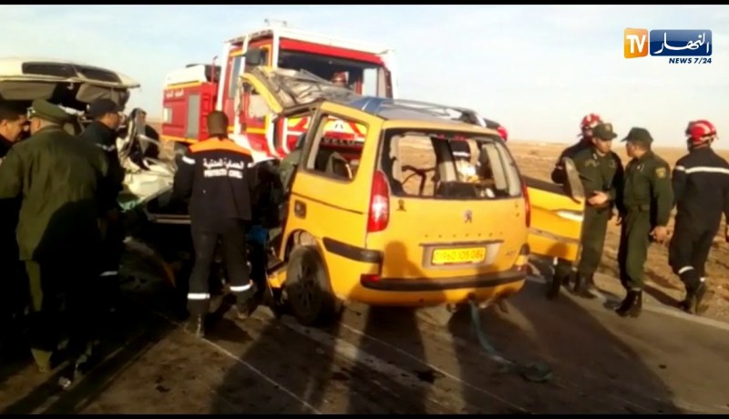 حادث مروع بين حافلة لنقل المسافرين وسيارة أجرة بسعيدة