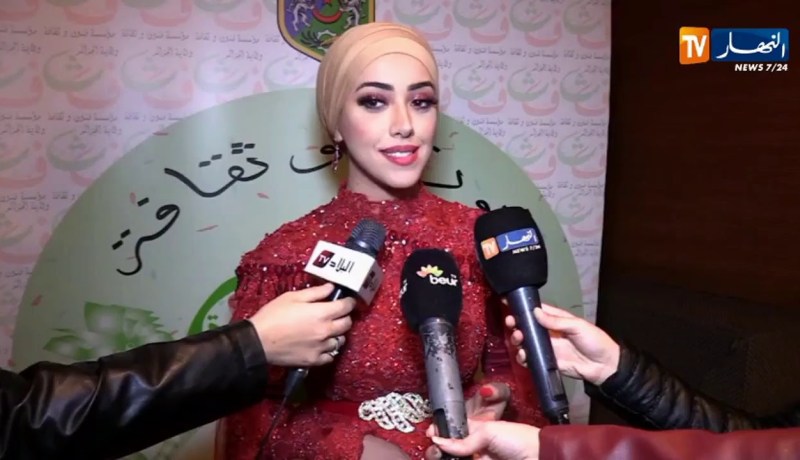 فن/ “منال حدلي” تحيي حفل فني بقاعة إبن خلدون – العاصمة