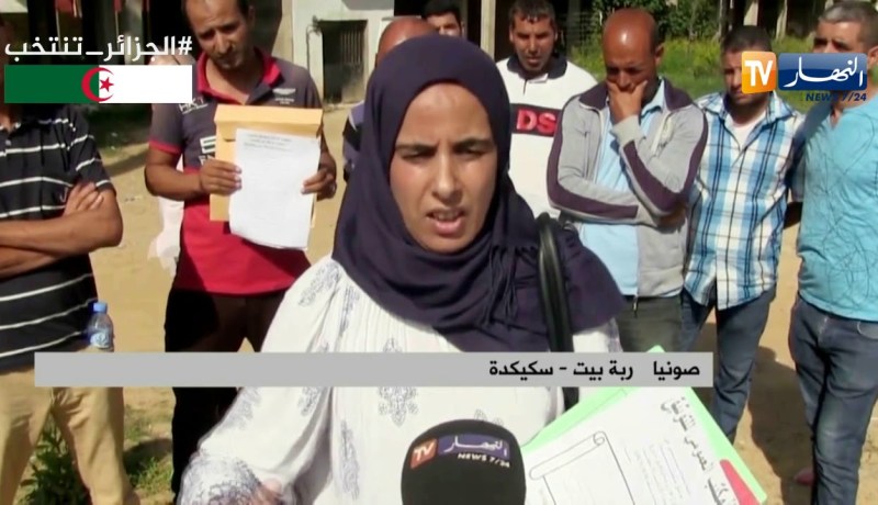 سكيكدة: مكتتبو 50 مسكن تساهمي ببير فرينة يحتجون للمطالبة بإستكمال سكناتهم