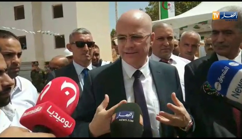 وزير العمل: “بعد الجنوب قررنا تعميم العمل بالشباك الموحد..والعمل جاري لتكوين إطارات تسيرها”