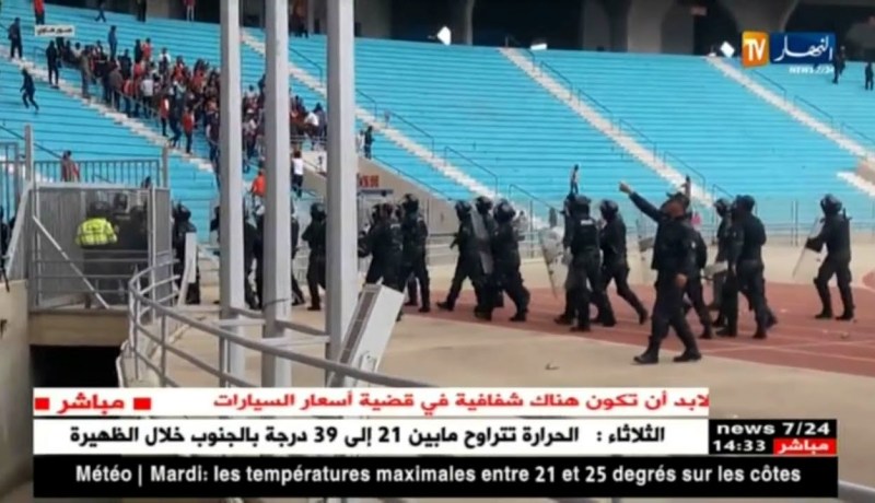 وفاة مناصر والعديد من الجرحى في أحداث شغب لجماهير النادي الإفريقي !