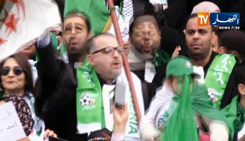 سياسة: المحامون ينظمون مسيرة سلمية دعما للحراك الشعبي