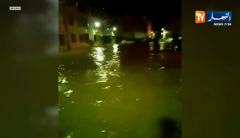 عنابة: إرتفاع منسوب مياه الأمطار يغرق أحد الأحياء السكنية
