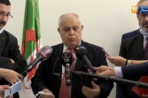 وزير الطاقة:  من الضروري تنظيم أيام تحسيسية لفائدة باحثين وإطارات المنشآت النووية