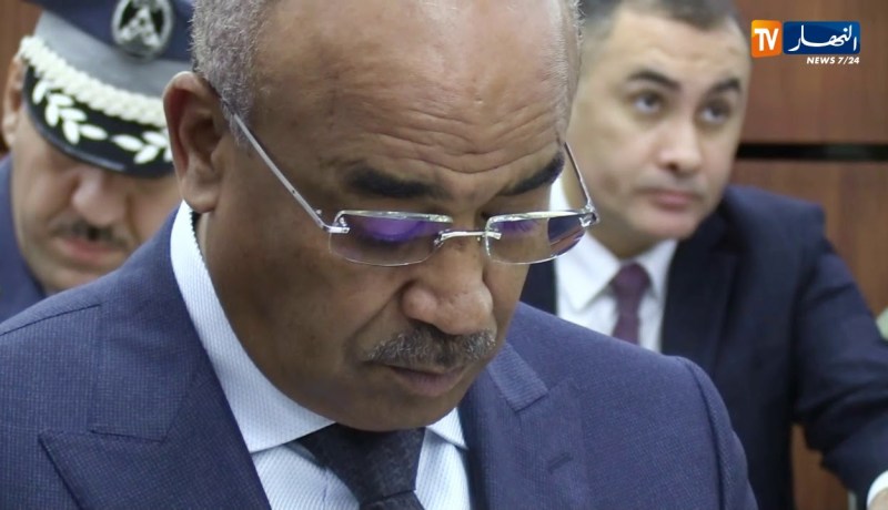 سياسة: الحراك الشعبي يخلط أوراق حكومة بدوي.. أين هي الحكومة ؟