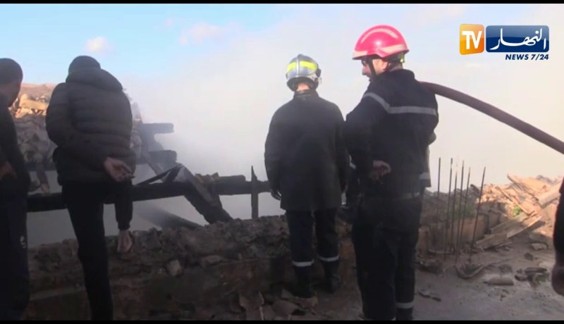 حريق مهول أتى على مستودع لأحد الفلاحين في تلمسان