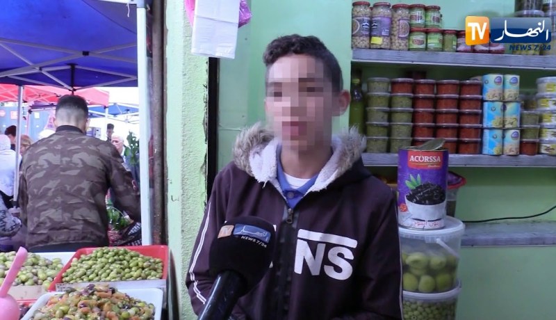 مجتمع: أطفال يستغلون العطلة المدرسية وشهر رمضان لكسب مصروف العيد