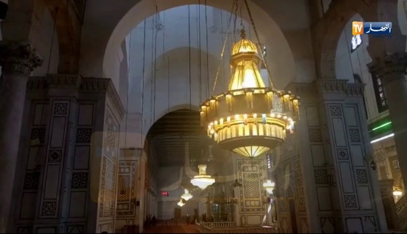 سوريا: قبر رأس نبي الله يحيى عليه السلام بالمسجد الأموي بدمشق