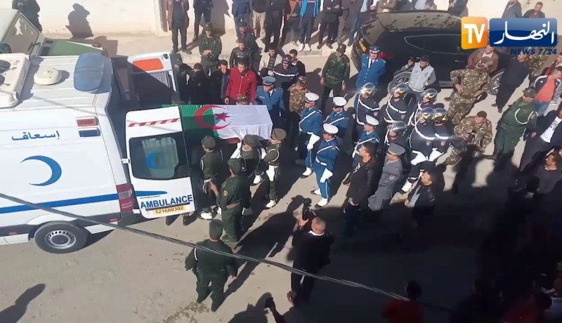 باتنة ..المشاهد الأولى لوصول جثمان الشهيد “سمير حديدان”