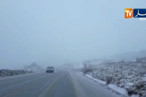 ميلة/ مشاهد لتساقط الثلوج ببعض مناطق الولاية