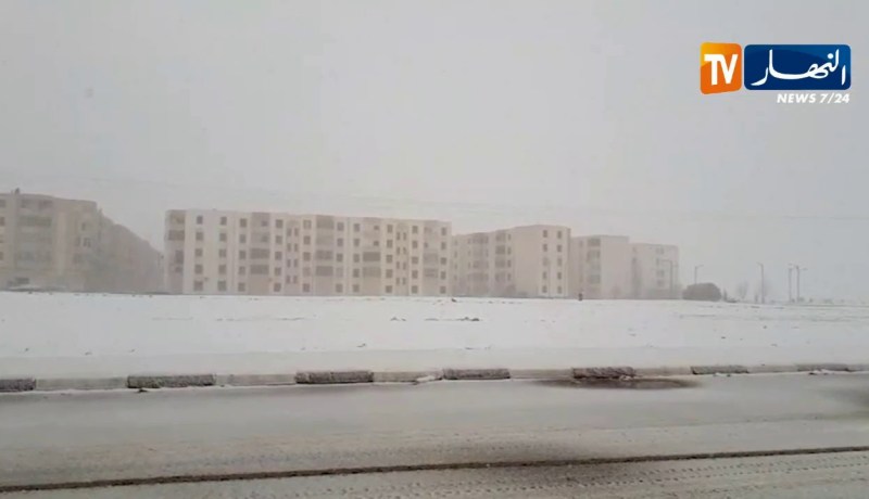 باتنة/ المشاهد الأولى لتساقط الثلوج