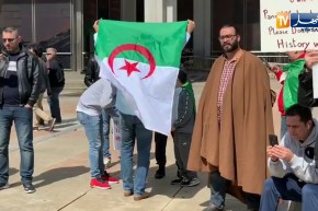 الجالية الجزائرية بفيلادلفيا تطالب بالإستجابة للمطالب الشعبية