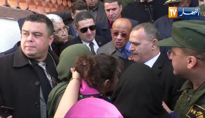 إمرأة تشكوا لوالي العاصمة.. رانا عاشين في ميزيرية