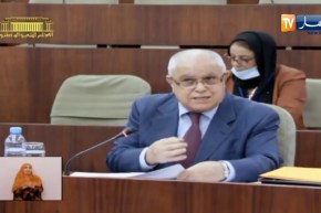 “وزير الطاقة :” مخطط لربط 140 ألف مسكن بالكهرباء