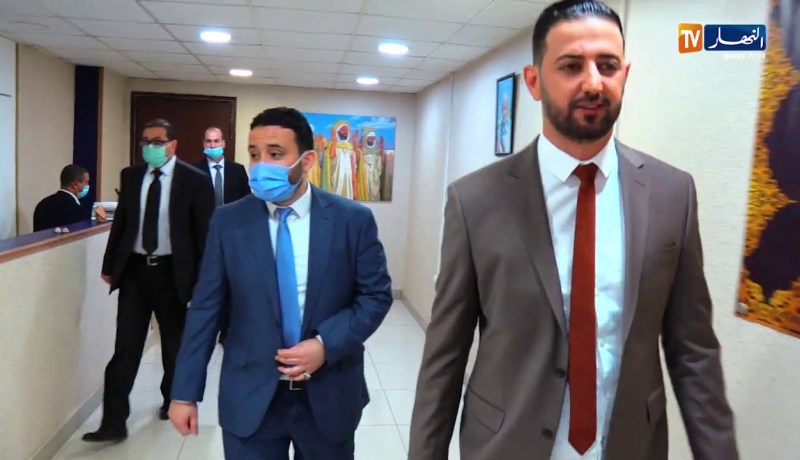 الوزير المنتدب “نسيم ضيافات” ضيف برنامج 52 دقيقة إقتصاد.. يأتيكم سهرة اليوم