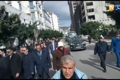 الوالي زوخ يفضل المشي في شوارع بلوزداد