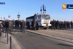 فرنسا: تواصل إحتجاجات السترات الصفراء للأسبوع ال 12 على التوالي