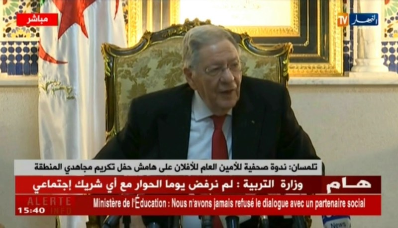 ولد عباس: استقبال رئيس البرلمان سعيد بوحجة للأطباء المقيمين هو خطأ”زلة”