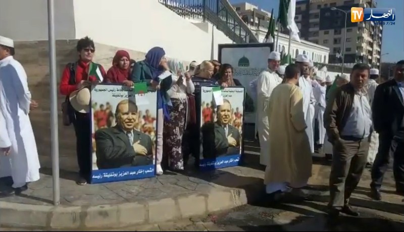 الاعلامية زهية بن عروس تنتظر رئيس الجمهورية