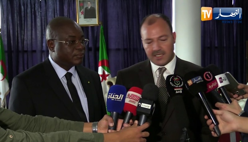 الوزير حطاب: هناك ورقة عمل في إطار الشراكة مع إخواننا الماليين في مجال التكوين