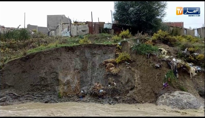 انجراف للتربة بسبب ارتفاع منسوب واد حي المنى2 يهدد السكان بقسنطينة
