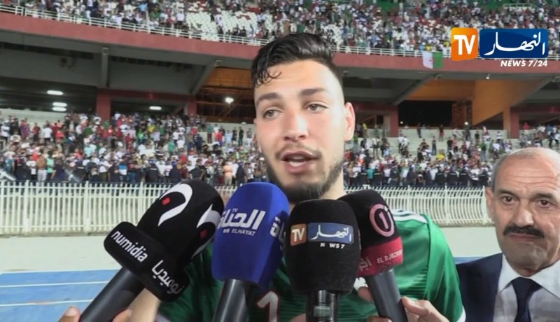 أبطال إفريقيا يفوزون وديا على البنين ويحتفلون رفقة الأنصار بـ “الكحلوشة”