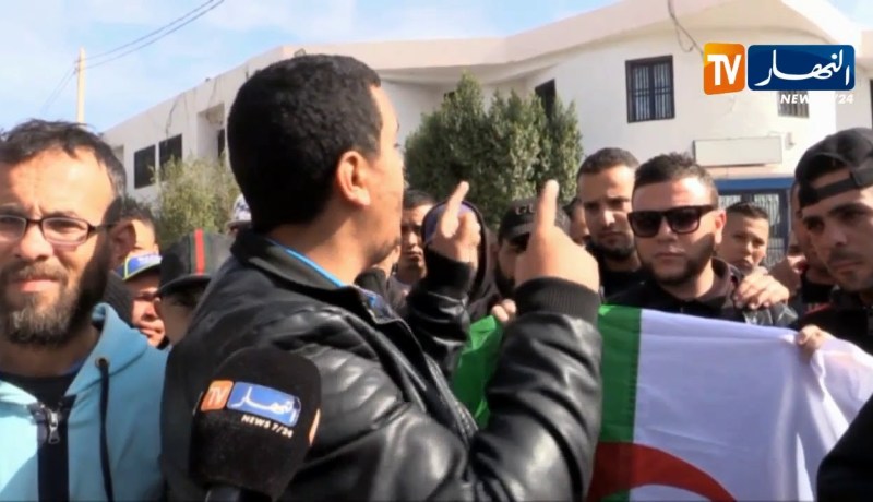 غليزان: البطالون يحتجون أمام مقر الوكالة الولائية للتشغيل ويطالبون برحيل المدير