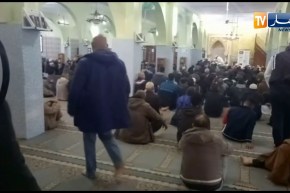 جلسة صلح لمواساة أهل ضحايا حادث بوقرة بالبليدة