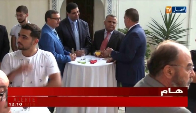 دبلوماسية/ سفارة لبنان تشارك الجزائر الإحتفال باليوم الوطني للجيش اللبناني