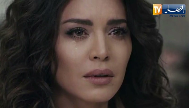 المخرج سيف الدين السبيعي يشيد باللهجة السورية لأمل بوشوشة